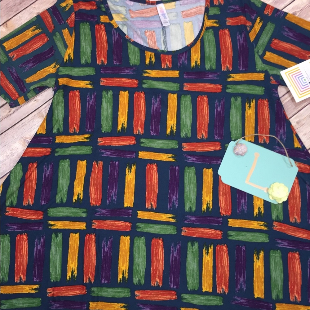 NWT LuLaRoe Perfect T  🎨 Paint Striped Print